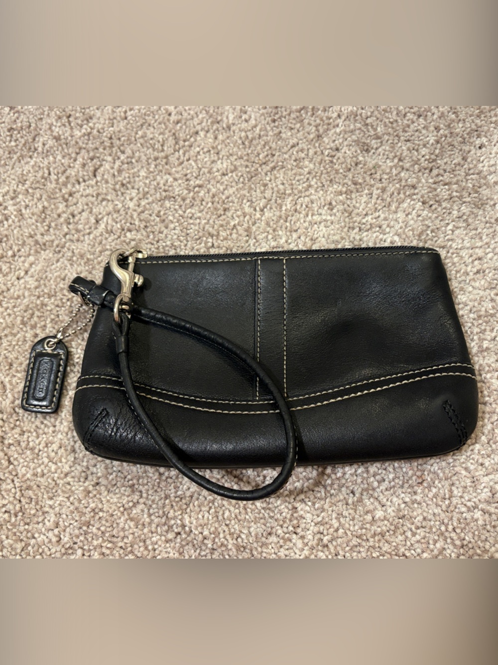 Vintage Coach Soho Black Leather Wristlet with White Contrast Stitching Y2K